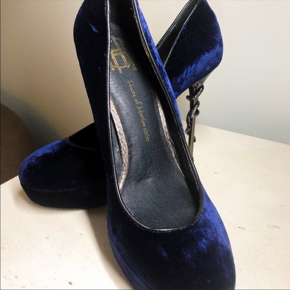House of Harlow Snake Stilettos